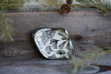 Load image into Gallery viewer, #46 Mini Catchalls