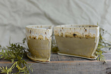 Load image into Gallery viewer, #42 Planter Pot Book Ends