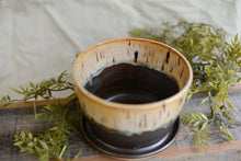 Load image into Gallery viewer, #48 Planter Pot