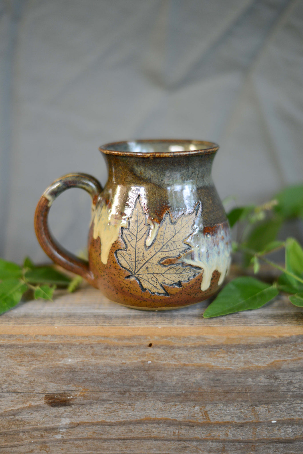 #05 Leaf Mug