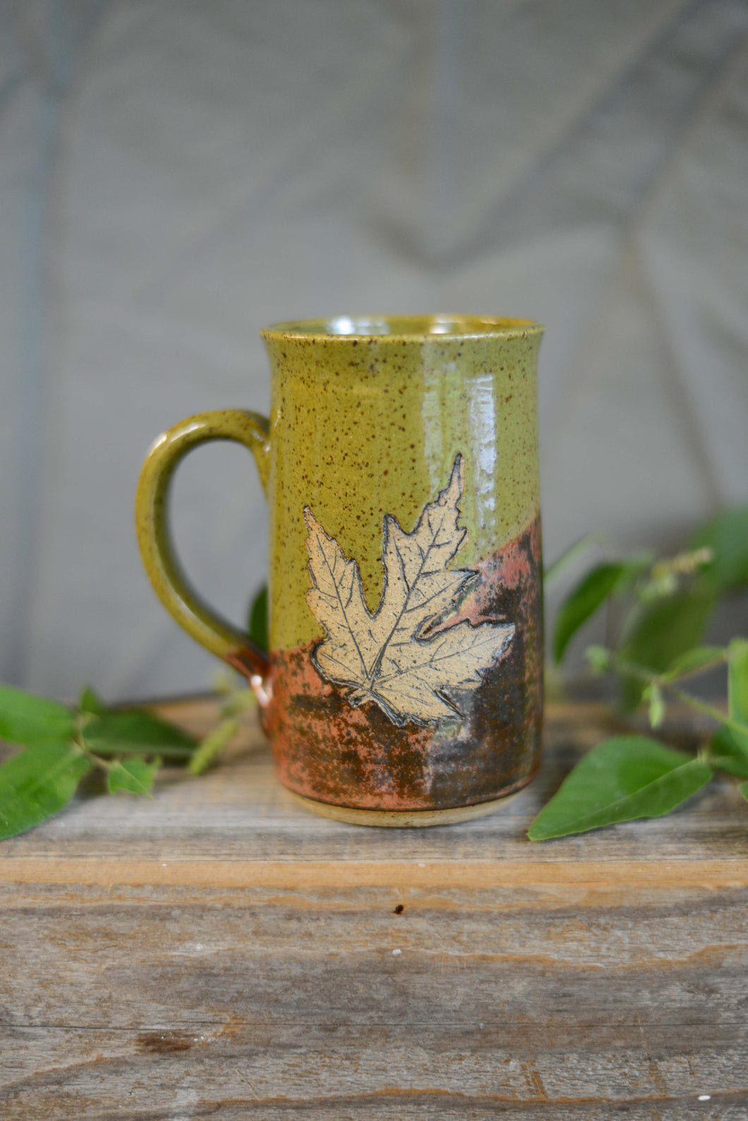 #08 Leaf Mug