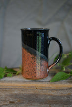 Load image into Gallery viewer, #09 Leaf Mug
