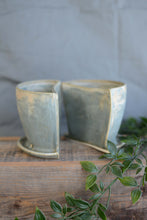 Load image into Gallery viewer, #59 Planter Pot Book Ends

