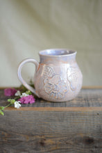 Load image into Gallery viewer, #22 Freestyle Flower Mug
